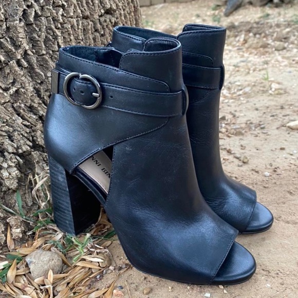 Gianni Bini Shoes - GIANNI BINI Black open toed leather booties